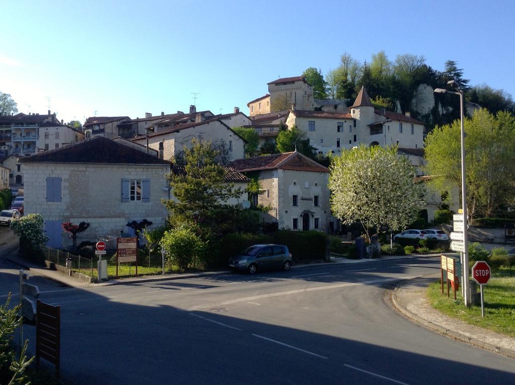 L'Hotel Du Perigord อูเบแทร์-ซัวร์-ดรอนน์ ห้อง รูปภาพ